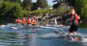 Dört Tek ile su kayağı yapabilmek