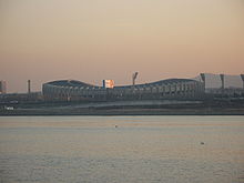 4-Seoul_Olympic_stadium_(from_Ttukseom_Resort)
