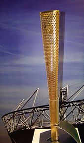 4-Summer_Olympics_torch_@_Cardiff