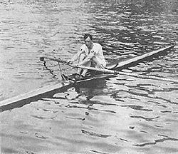 5-1912-wally-kinnear