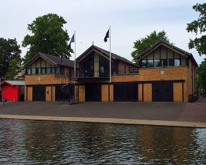 queens-college-boathouse-cambridge